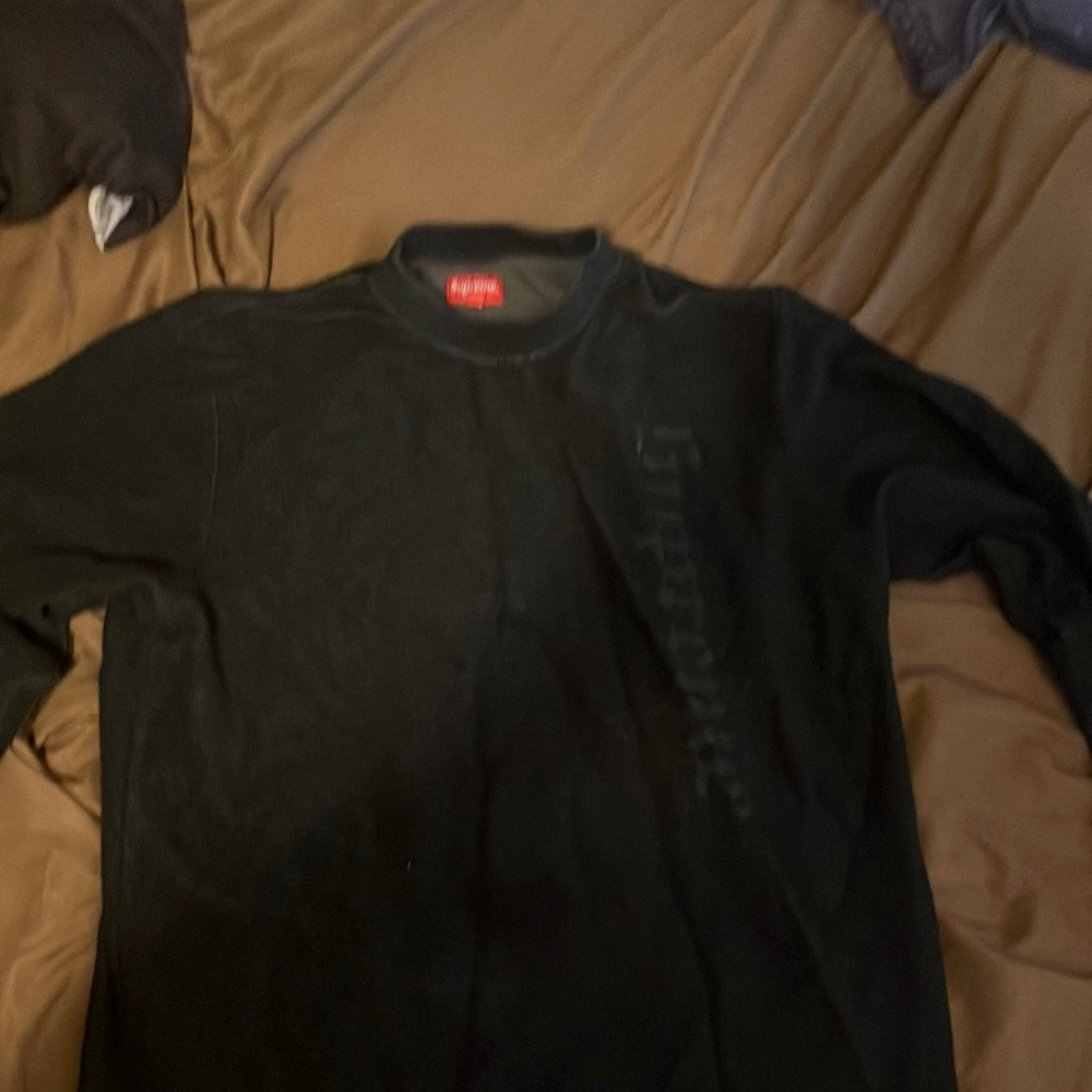 Black men’s supreme sweatshirt